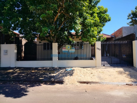 CASA PARA LOCAÇÃO NA VILA ADRIANA