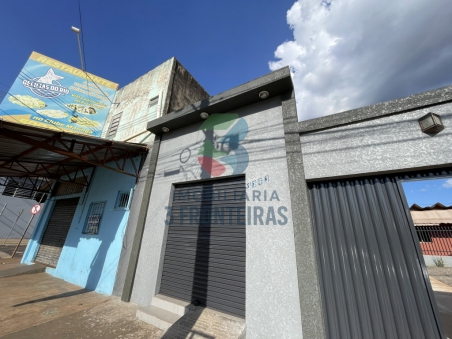 SALA COMERCIAL PARA LOCAÇÃO NO PORTO...